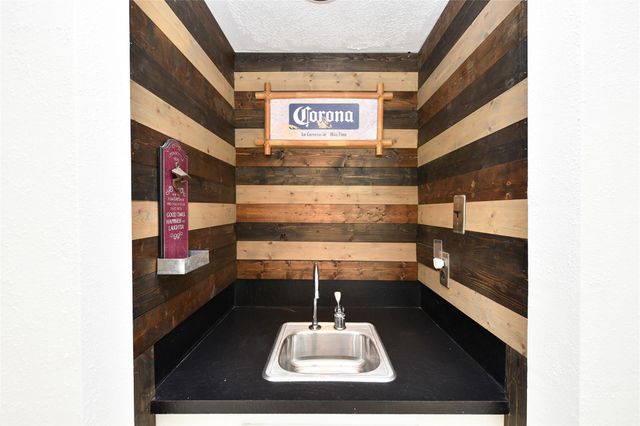 2730 Colony Drive, Sugar Land, TX 77479