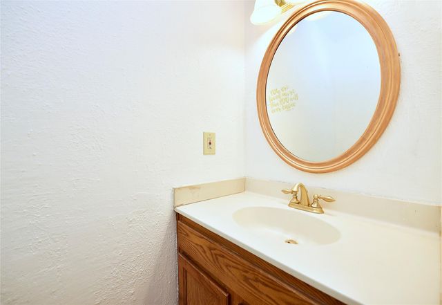 2730 Colony Drive, Sugar Land, TX 77479