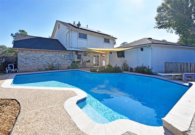 2730 Colony Drive, Sugar Land, TX 77479