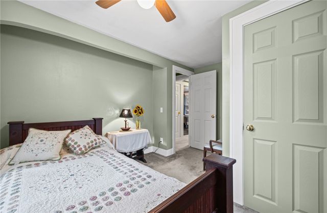 153 Rawlinson Rd, Irondequoit, NY 14617