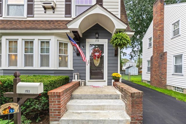 153 Rawlinson Rd, Irondequoit, NY 14617