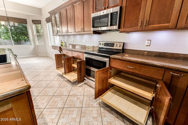 960 W MYRTLE Drive, Chandler, AZ 85248