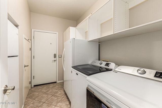 960 W MYRTLE Drive, Chandler, AZ 85248