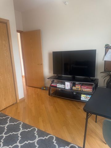 11 S Wille Street 705, Mount Prospect, IL 60056