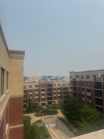 11 S Wille Street 705, Mount Prospect, IL 60056