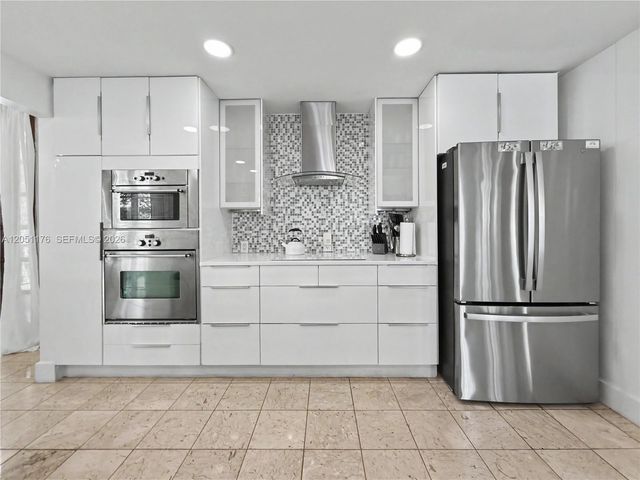 2124 Fisher Island Dr 2124, Miami Beach, FL 33109