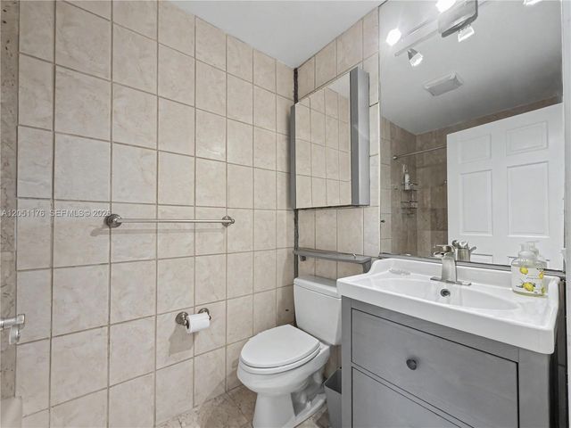 2124 Fisher Island Dr 2124, Miami Beach, FL 33109