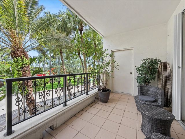 2124 Fisher Island Dr 2124, Miami Beach, FL 33109