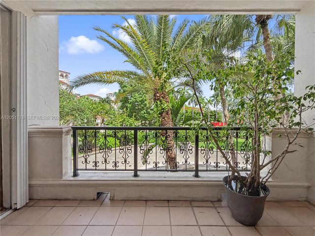 2124 Fisher Island Dr 2124, Miami Beach, FL 33109