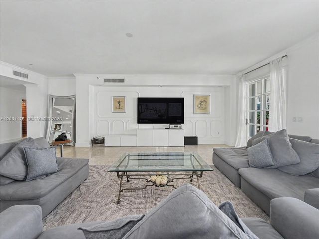 2124 Fisher Island Dr 2124, Miami Beach, FL 33109