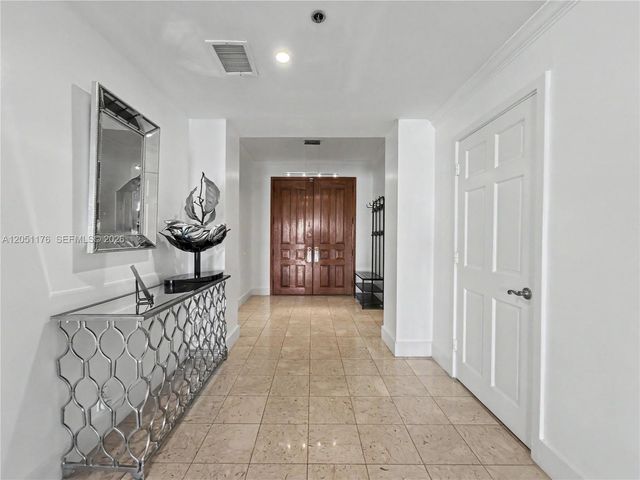 2124 Fisher Island Dr 2124, Miami Beach, FL 33109