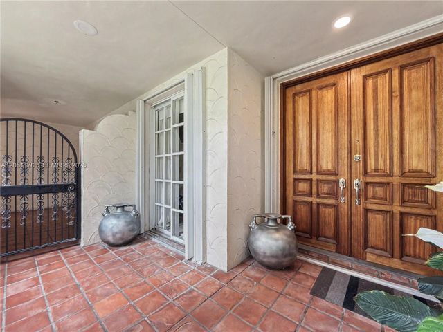 2124 Fisher Island Dr 2124, Miami Beach, FL 33109