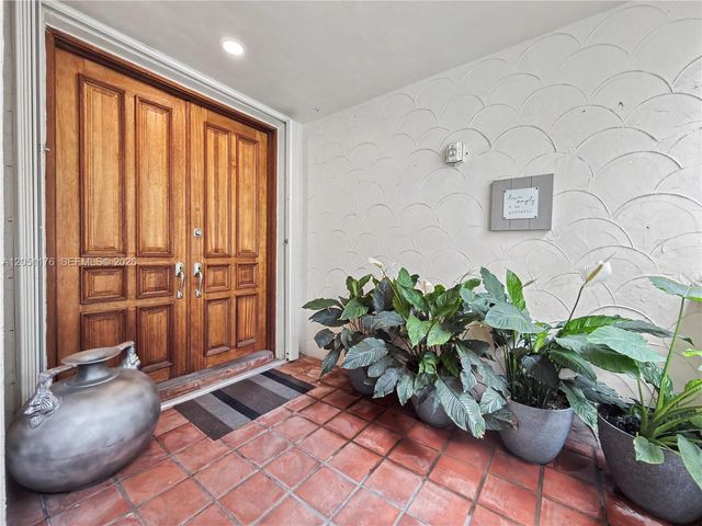 2124 Fisher Island Dr 2124, Miami Beach, FL 33109
