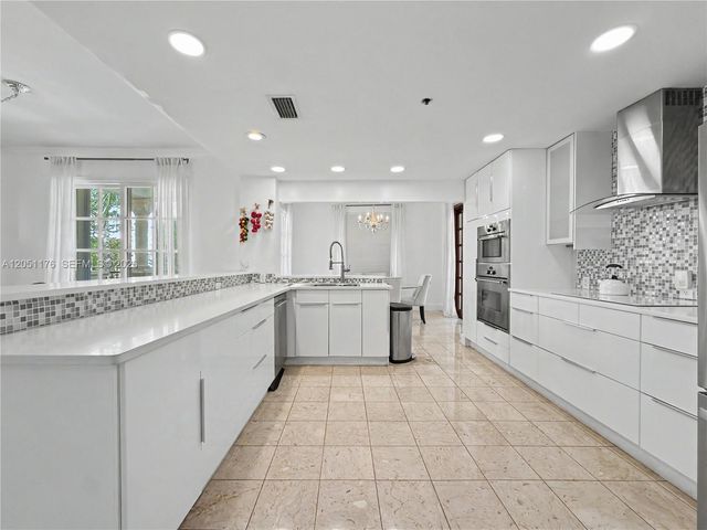 2124 Fisher Island Dr 2124, Miami Beach, FL 33109