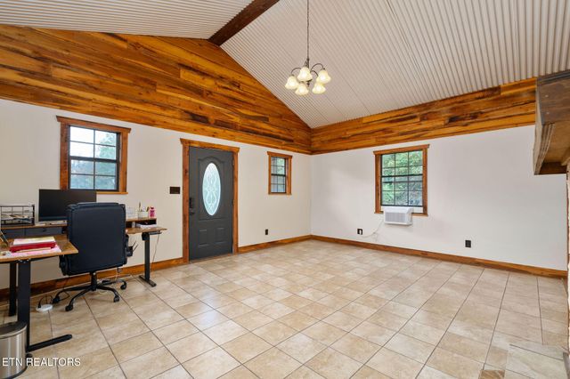 880 Providence Rd, Cumberland Gap, TN 37724