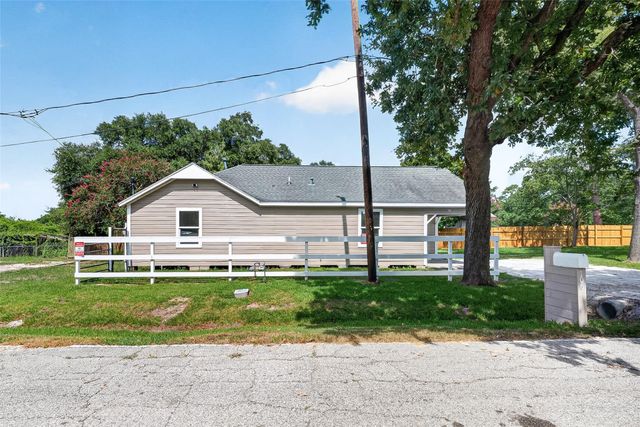 106 S 9th Street, Houston, TX 77562