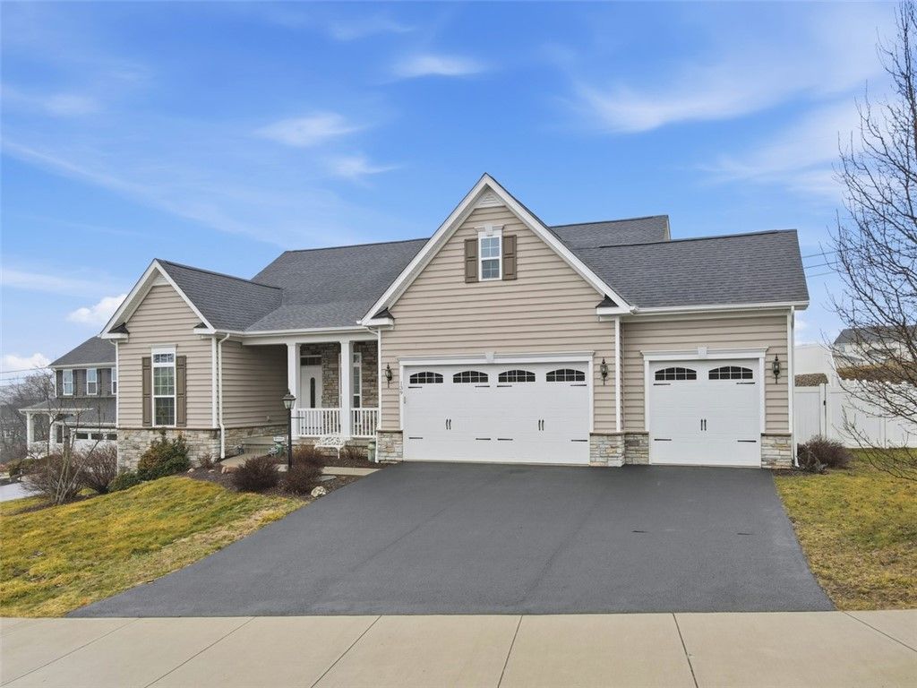 139 Olivia Avenue, Adams Twp, PA 16046