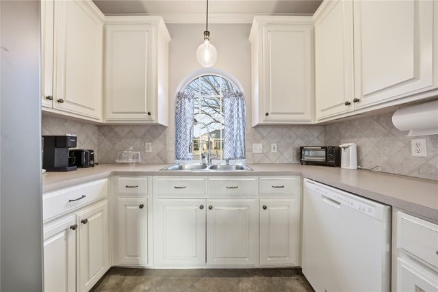 10504 Whitney Trace, Waco, TX 76708