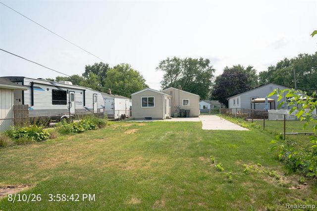 23405 Allor Street, Saint Clair Shores, MI 48082