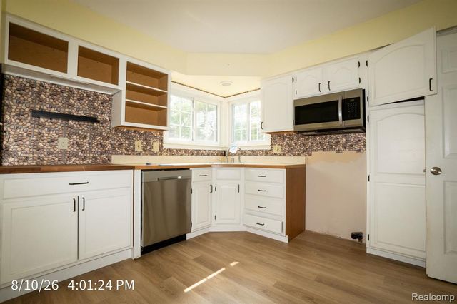 23405 Allor Street, Saint Clair Shores, MI 48082