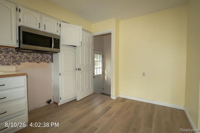 23405 Allor Street, Saint Clair Shores, MI 48082