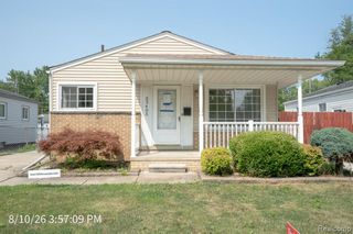 23405 Allor Street, Saint Clair Shores, MI 48082