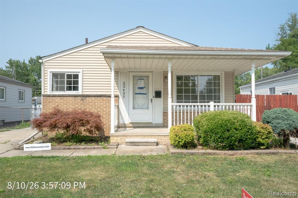 23405 Allor Street, Saint Clair Shores, MI 48082