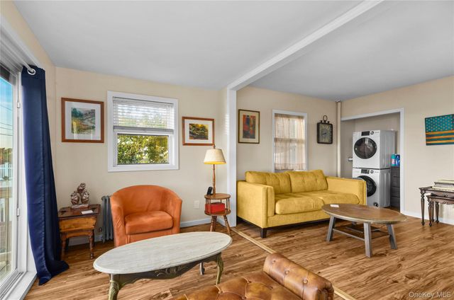 21 Grandview Drive, Shirley, NY 11967