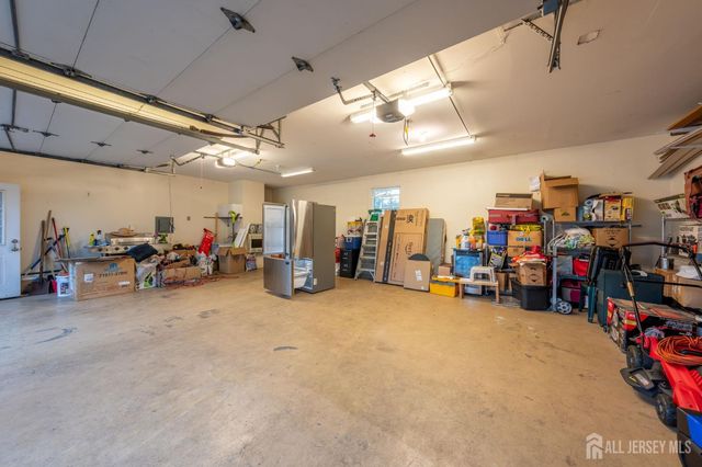 41 Clover Avenue, Colonia, NJ 07067