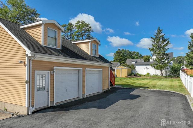 41 Clover Avenue, Colonia, NJ 07067