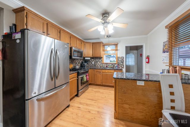 41 Clover Avenue, Colonia, NJ 07067