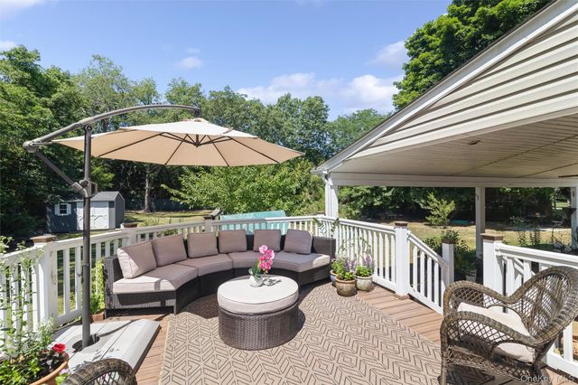 1560 Brightshore Boulevard, Bay Shore, NY 11706