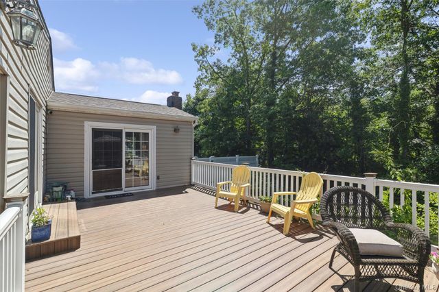 1560 Brightshore Boulevard, Bay Shore, NY 11706
