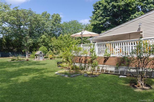 1560 Brightshore Boulevard, Bay Shore, NY 11706
