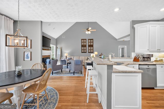 323 Oconee Lane, Commerce, GA 30529
