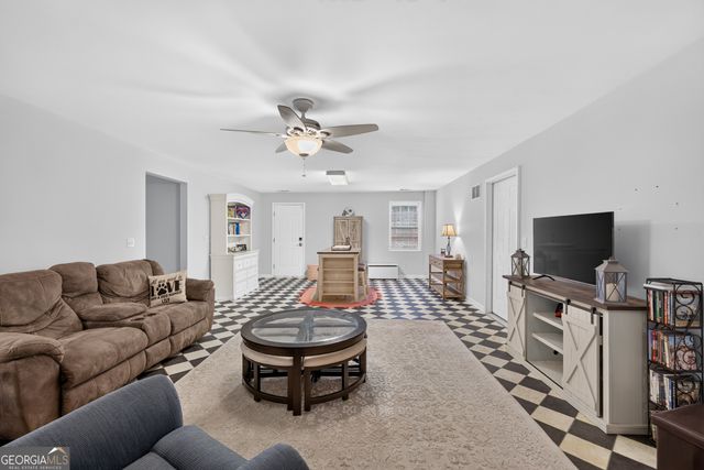 323 Oconee Lane, Commerce, GA 30529
