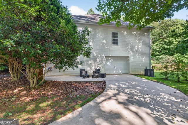 323 Oconee Lane, Commerce, GA 30529
