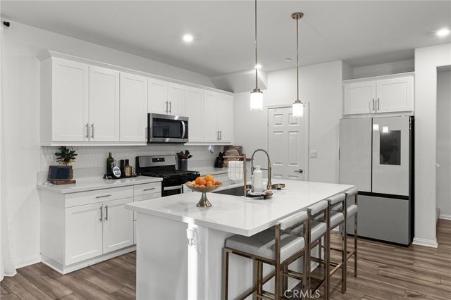 352 Alice, Rialto, CA 92376