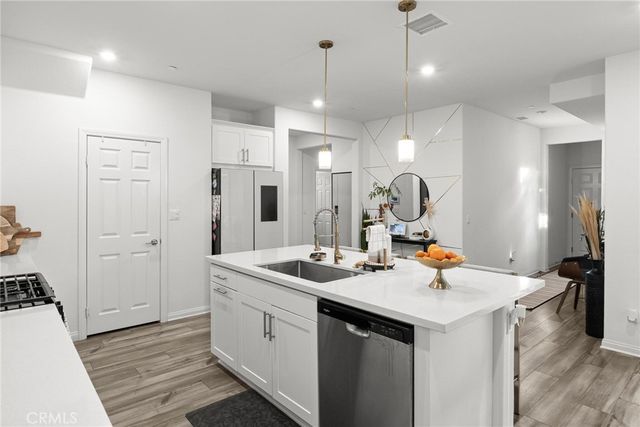 352 Alice, Rialto, CA 92376