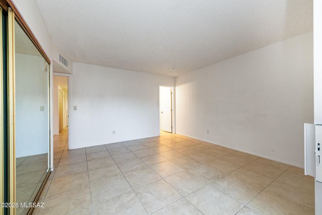 465 W Calle Lindero, Tucson, AZ 85704