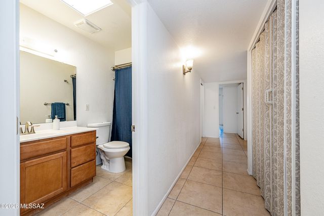 465 W Calle Lindero, Tucson, AZ 85704