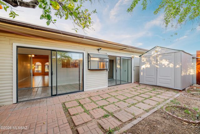 465 W Calle Lindero, Tucson, AZ 85704