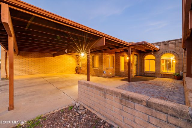 465 W Calle Lindero, Tucson, AZ 85704