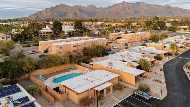 465 W Calle Lindero, Tucson, AZ 85704