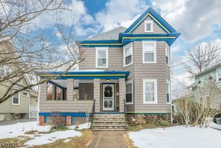 66 Park Ave, Caldwell Boro Twp., NJ 07006