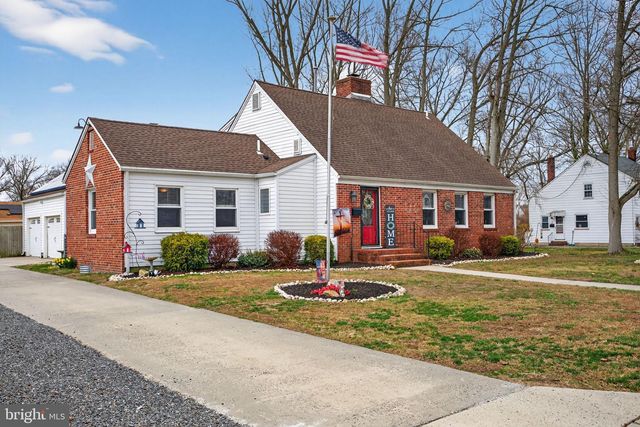 46 MAPLEWOOD AVE, Carneys Point, NJ 08069