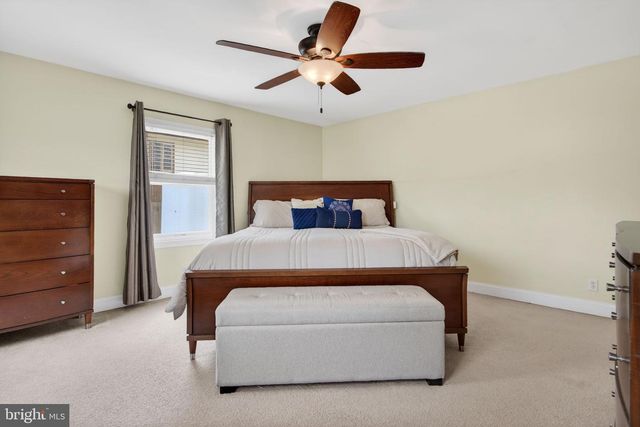 46 MAPLEWOOD AVE, Carneys Point, NJ 08069