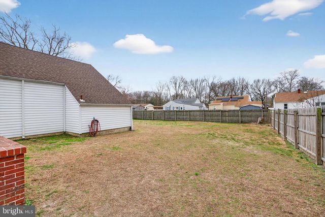 46 MAPLEWOOD AVE, Carneys Point, NJ 08069