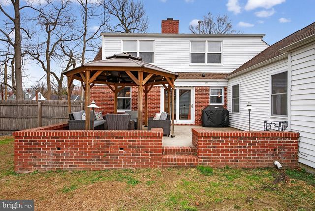 46 MAPLEWOOD AVE, Carneys Point, NJ 08069