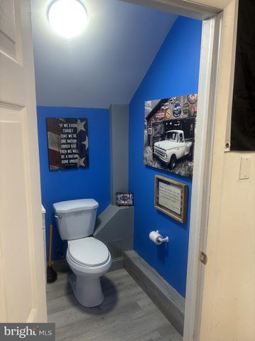 46 MAPLEWOOD AVE, Carneys Point, NJ 08069